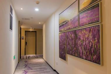 Lavande Hotel Luzhou Jiale Century City