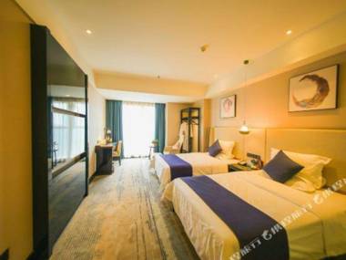 Red Box Exquisite Hotel