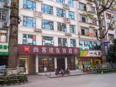Thank Inn Hotel Guangxi Hechi Yizhou Sankeshu
