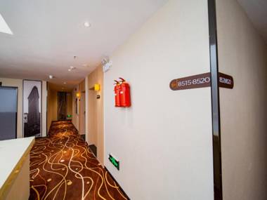 7 Days Premium Zhaotong Zhenxiong Branch