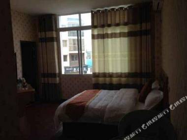 Yongren Kaixuan Business Hotel