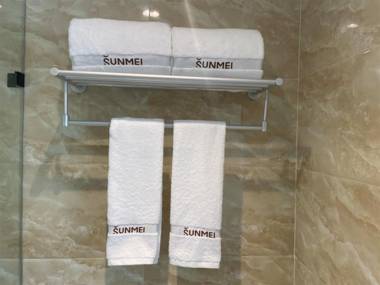 FERONIA Hotel Sichuan Ganzi Baita Park