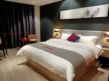 Jun Hotel Hubei Shiyan Zhuxi Lugu Central City