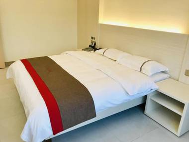 Thank Inn Chain Hotel Hainan Oriental City Triangle Park