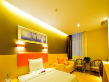 7 Days Premium Shihezi Youxie Plaza Jun Ken Museum