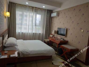 Bole Huarong Hotel