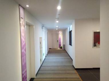 7Days Inn Xiaoyi People's Hospital Branch