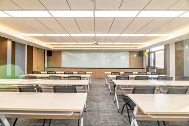 Hanting Premium Hotel Youjia Baicheng Shengli Xi Road