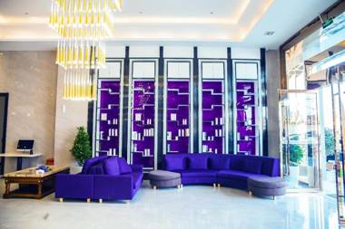 Lavande Hotel Jingzhou Gong'an RT-Mart Plaza