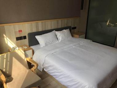 Up And In HuBei Jingzhou Jiangling xian Jiangling Road