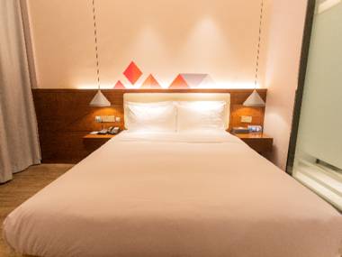 Borrman Hotel Jinzhou Rt-Mart