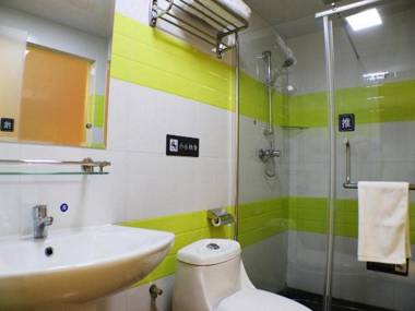 7 Days Inn Qingyuan Victoria Plaza Branch