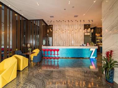 Zmax Hotel·Qingyuan Wanbang Center
