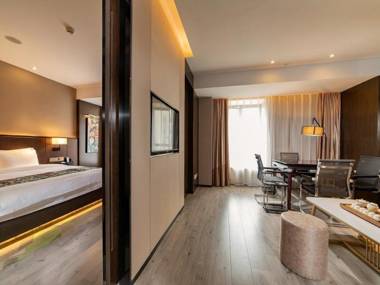 Zmax Hotel·Qingyuan Wanbang Center