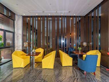 Zmax Hotel·Qingyuan Wanbang Center