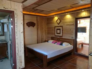 Longji Holiday Hotel