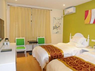 Shell Hotel Zhoukou Jiaotong Zhong Road Bus Center Station