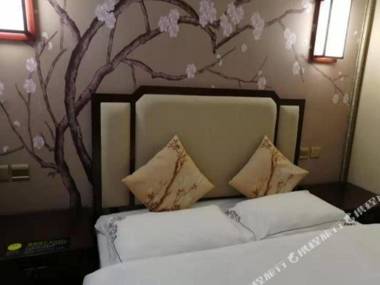 Kangding Meili Xiehou Inn