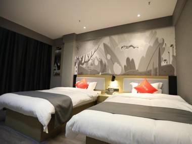 Thank Hotel Xinjiang Changji Jimusal County Wucai Bay Longteng Service Zone