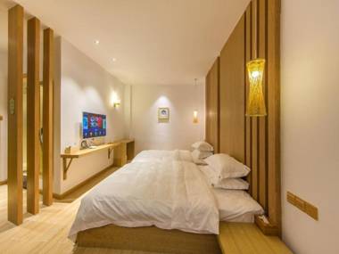 Wuyishan Ancient Street No.3 Brookside Inn