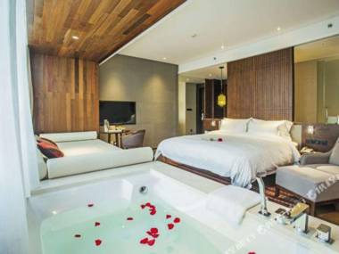 Wu Yi Shan Man Yue Jing Xuan Du Jia Hotel