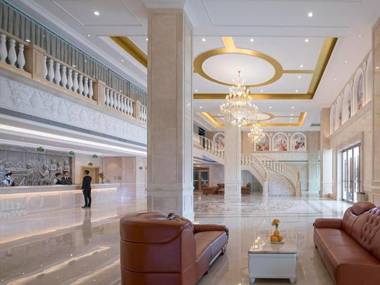 Vienna Hotel Guangdong Chaozhou Chaoshan High-Speed Railway Station