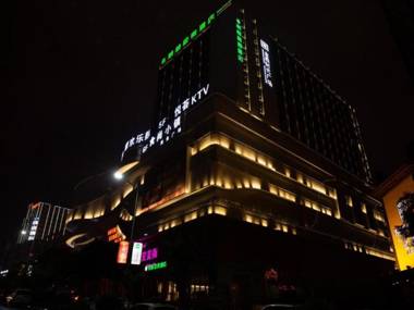 GreenTree Inn Pingliang Jinding Times Square