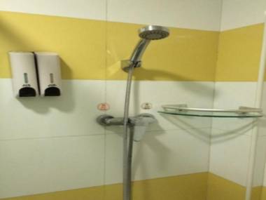 7 Days Inn Yulin Bo Bai Jin Xiu Plaza Branch