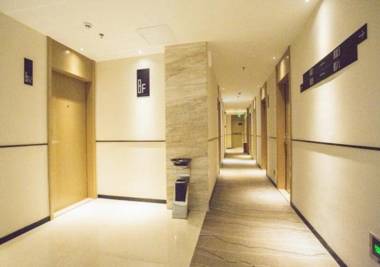 City Comfort Inn Yulin Luchuan Wenquan Square
