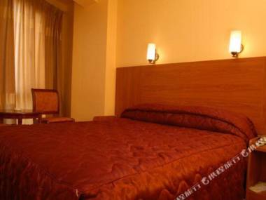 Yuxi Longma Express Hotel