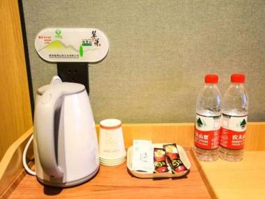 Thank Inn Chain Hotel Shanxi Shangluo Shanyang County Stadium Store