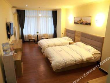 Shangluo Old Beijing Hotel