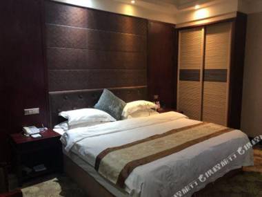 Yuanhe Holiday Hotel