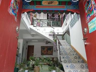 Emerald Adventures Guesthouse