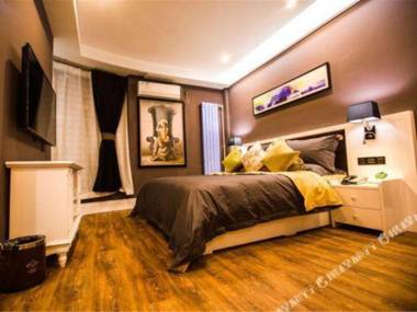 Hotel Monet (Lvliang Lishi)