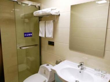 Gloria Plaza Hotel Hangtou