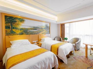 Vienna International Hotel Shanghai Pudong New District Dishui Lake Univeristy City