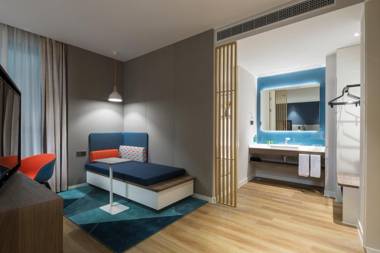 Holiday Inn Express Shanghai Kangqiao an IHG Hotel