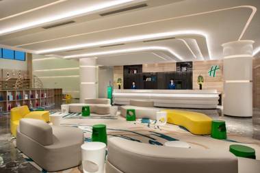 Holiday Inn Shanghai Dishui Lake an IHG Hotel