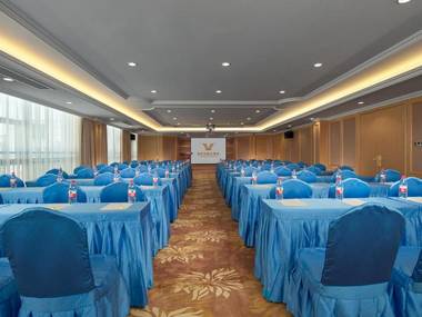 Vienna Hotel(Jiujiang Xiushui Bus Station)