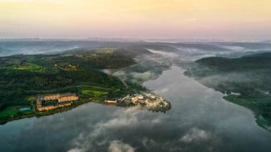 Jinling Resort Tianquan Lake