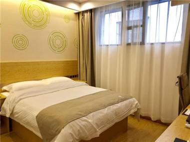 GreenTree Inn Huanggang City Yingshan County Pedestrian Street Express Hotel
