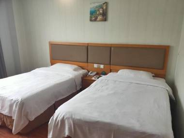 GreenTree Inn HeNan XinYang ShangCheng County HuangBaiShan Road Times Shopping Mall Express Hotel