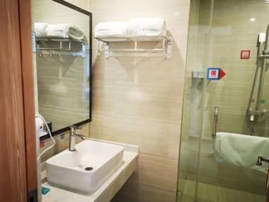 PAI Hotel·Ulan Chaka Salt Lake