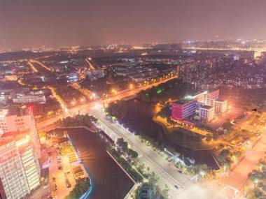 WOWQU Suzhou College Town Yuexi Metro Station