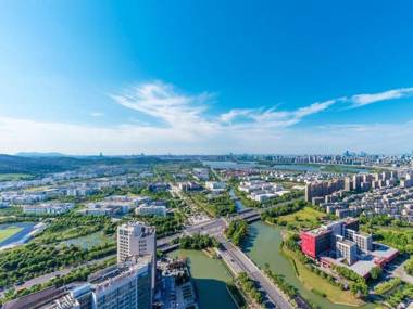 WOWQU Suzhou College Town Yuexi Metro Station