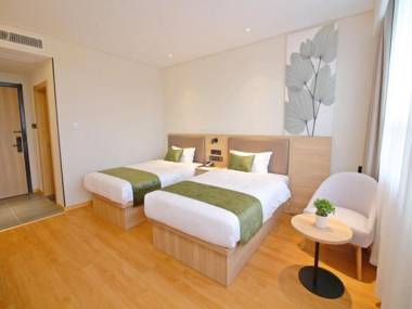 GreenTree Inn Express Suzhou Tai Lake Xukou Huadun Metro Station