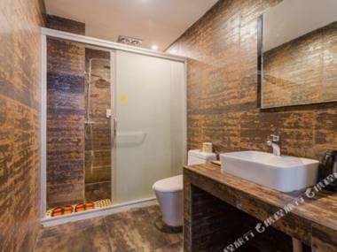 Jiuqi · Mohe Boutique Inn