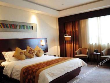 Yizui Crown Hotel