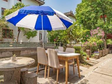 Shuiyue Huanghun Inn